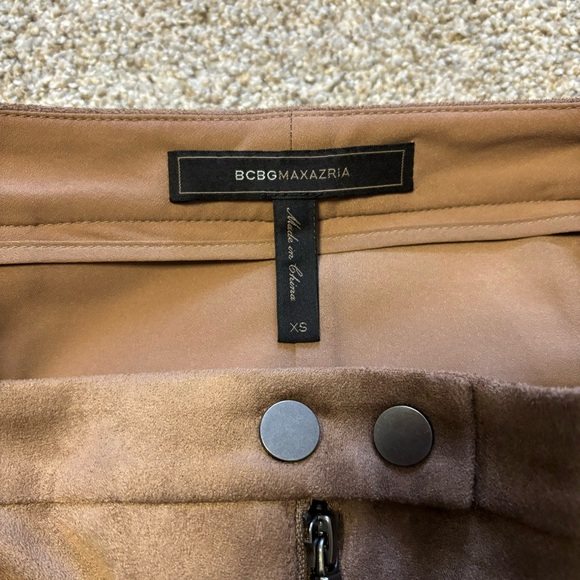 BCBGMAXAZRIA women’s Kahli suede zip mini skirt size xs - Picture 3 of 5